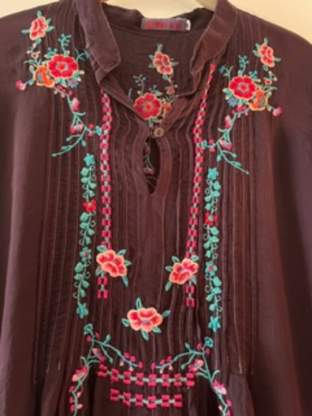 Johnny Was Embroidered Blouse - Picture 4 of 6